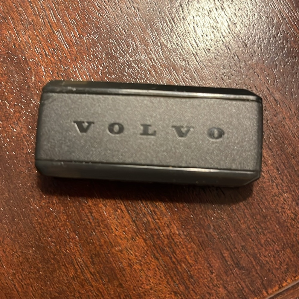 (2) Volvo Fob Keychain & Dbl Keyring - Black and Silver - Picture 4 of 5